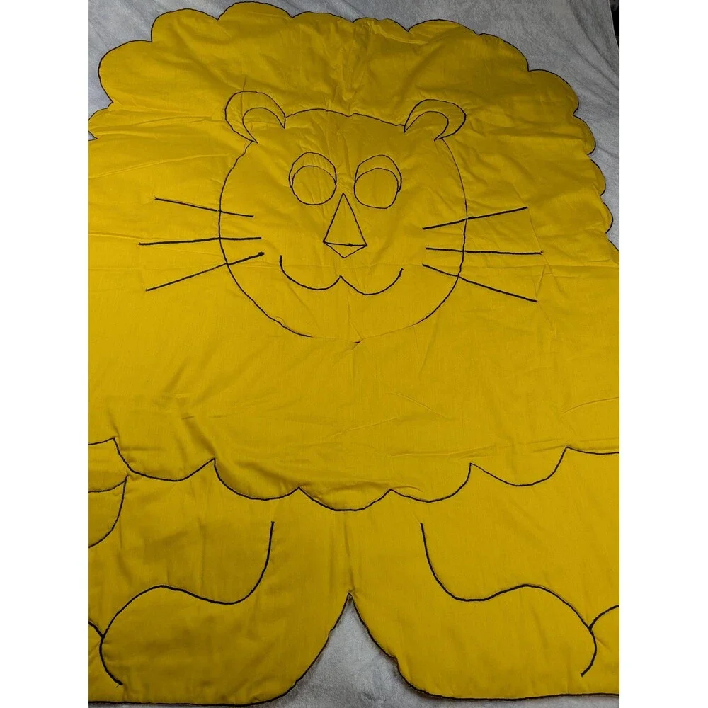 Vintage Lion Baby Blanket Quilt lHandmade Throw Animal Nursery 70s Wall Hanging